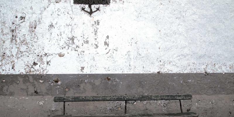 上海中小企业服务器托管与日常维护指南：数据恢复与专业技术支持的关键