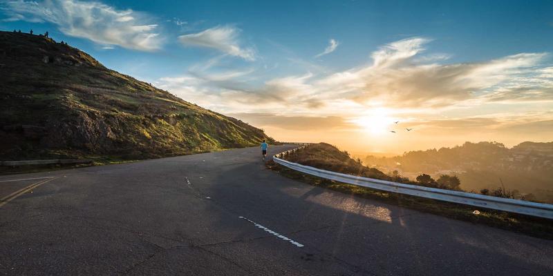 上海老旧电脑硬件升级提速方案：IT服务专家详解SSD与内存升级指南